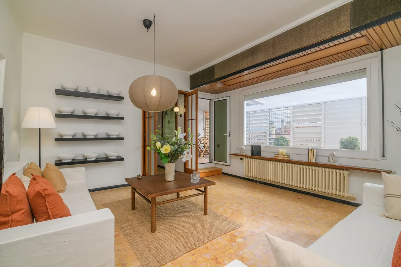 Àtic al Poble Nou, Poble Nou, Manresa — Sala estar terrassa