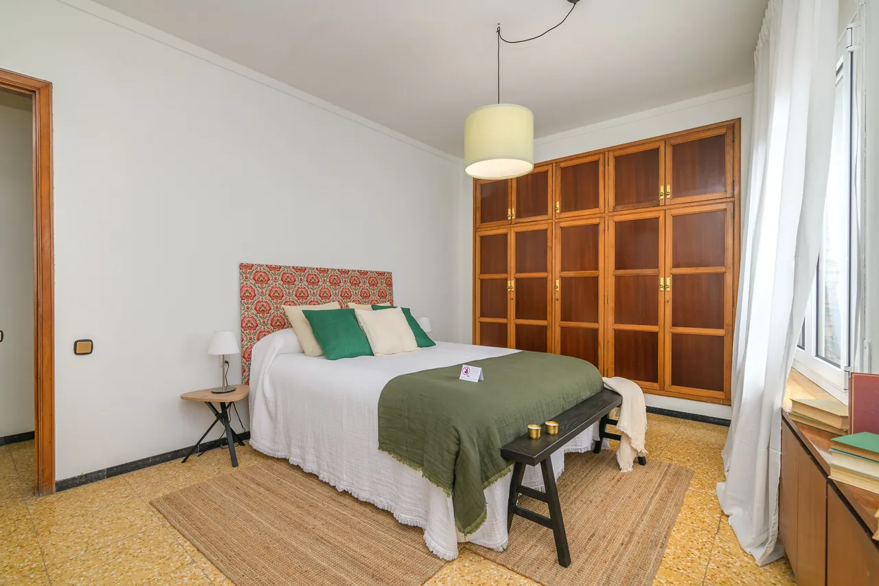 Àtic al Poble Nou, Poble Nou, Manresa — Habitació principal