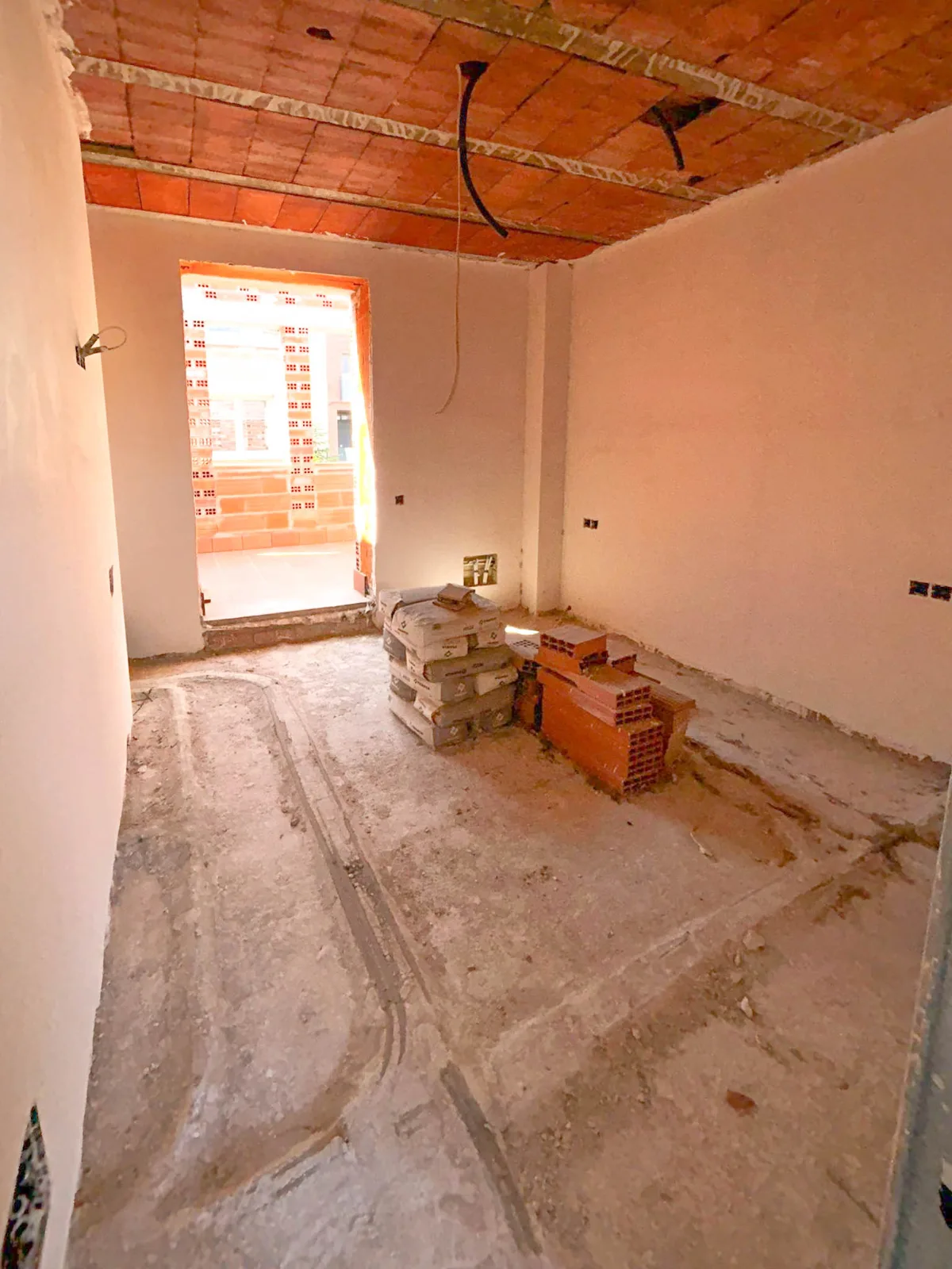 Casa en obres a Vic-Remei — casa en venda a Carretera de Vic, Manresa