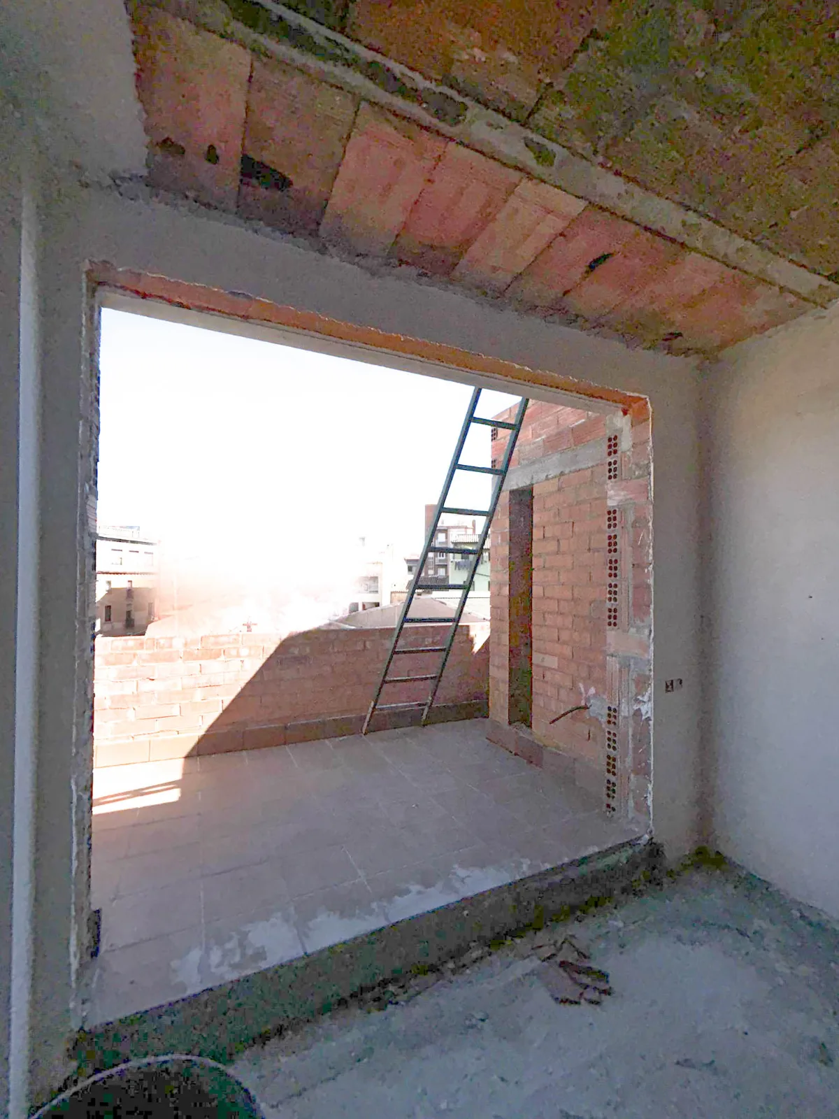 Casa en obres a Vic-Remei, Carretera de Vic, Manresa — Terrassa