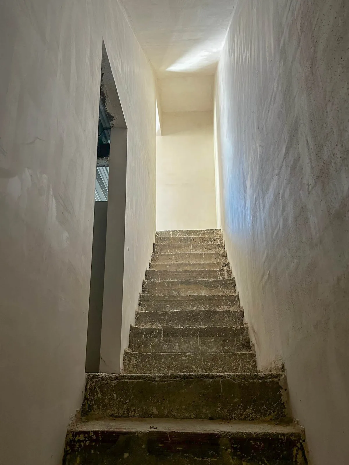 Casa en obres a Vic-Remei, Carretera de Vic, Manresa — Escales