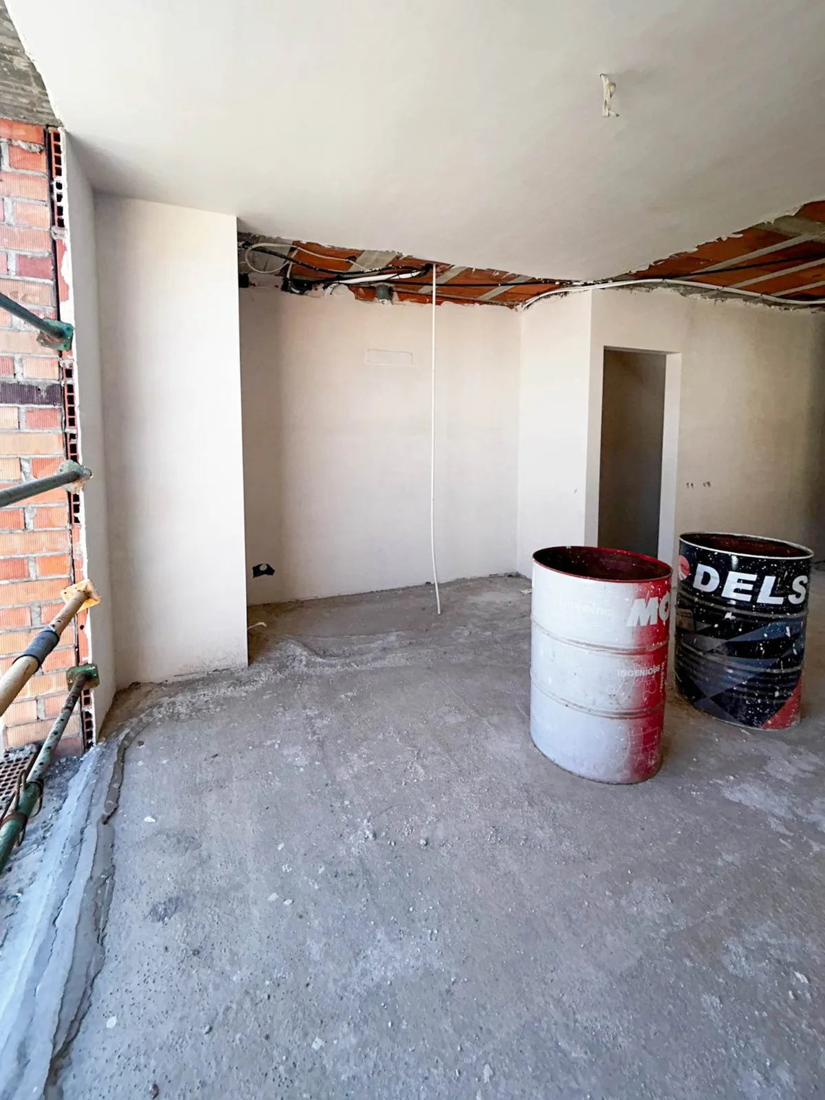 Casa en obres a Vic-Remei, Carretera de Vic, Manresa — Habitació 2