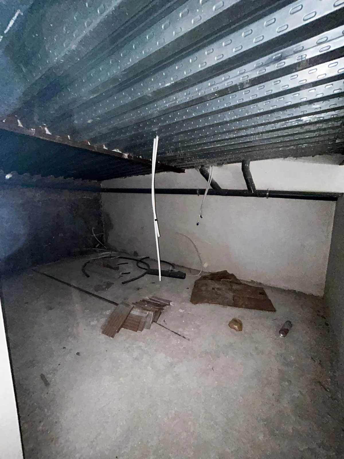 Casa en obres a Vic-Remei, Carretera de Vic, Manresa — Traster