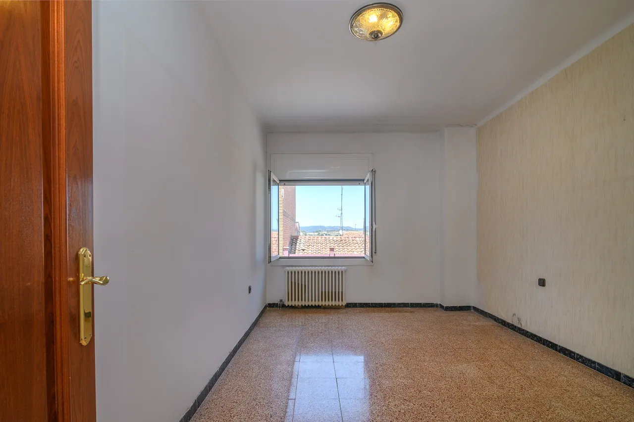Casa a Mion-Puigberenguer, Mion - Puigberenguer, Manresa — Pis 1 habitació 01