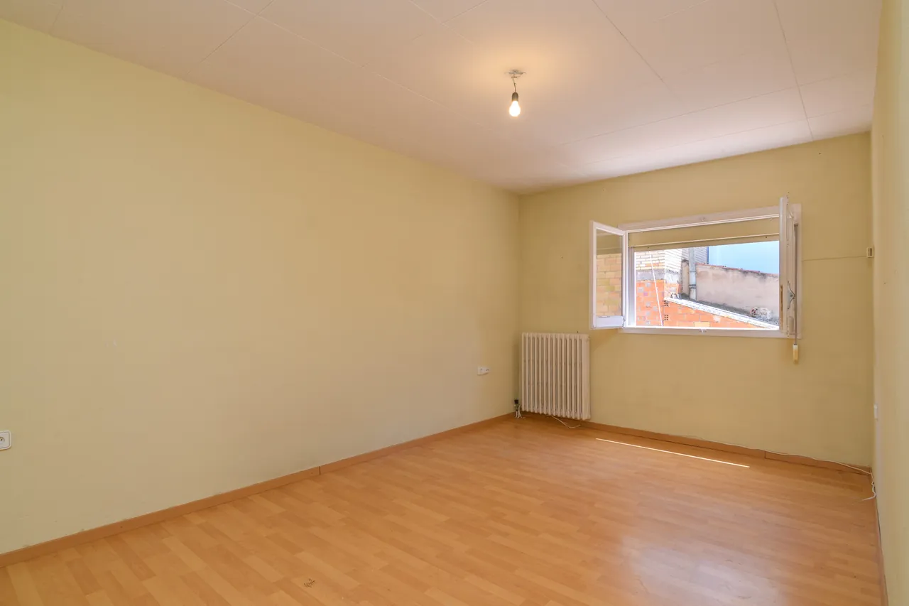 Casa a Mion-Puigberenguer, Mion - Puigberenguer, Manresa — Pis 2 habitació 01