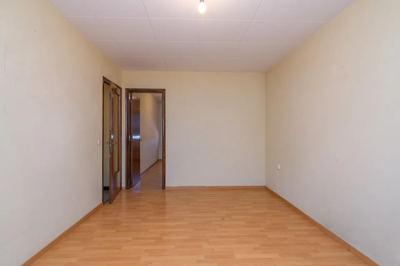 Casa a Mion-Puigberenguer, Mion - Puigberenguer, Manresa — Pis 2 habitació 02