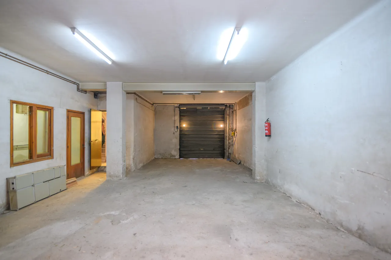 Casa a Mion-Puigberenguer, Mion - Puigberenguer, Manresa — Garatge
