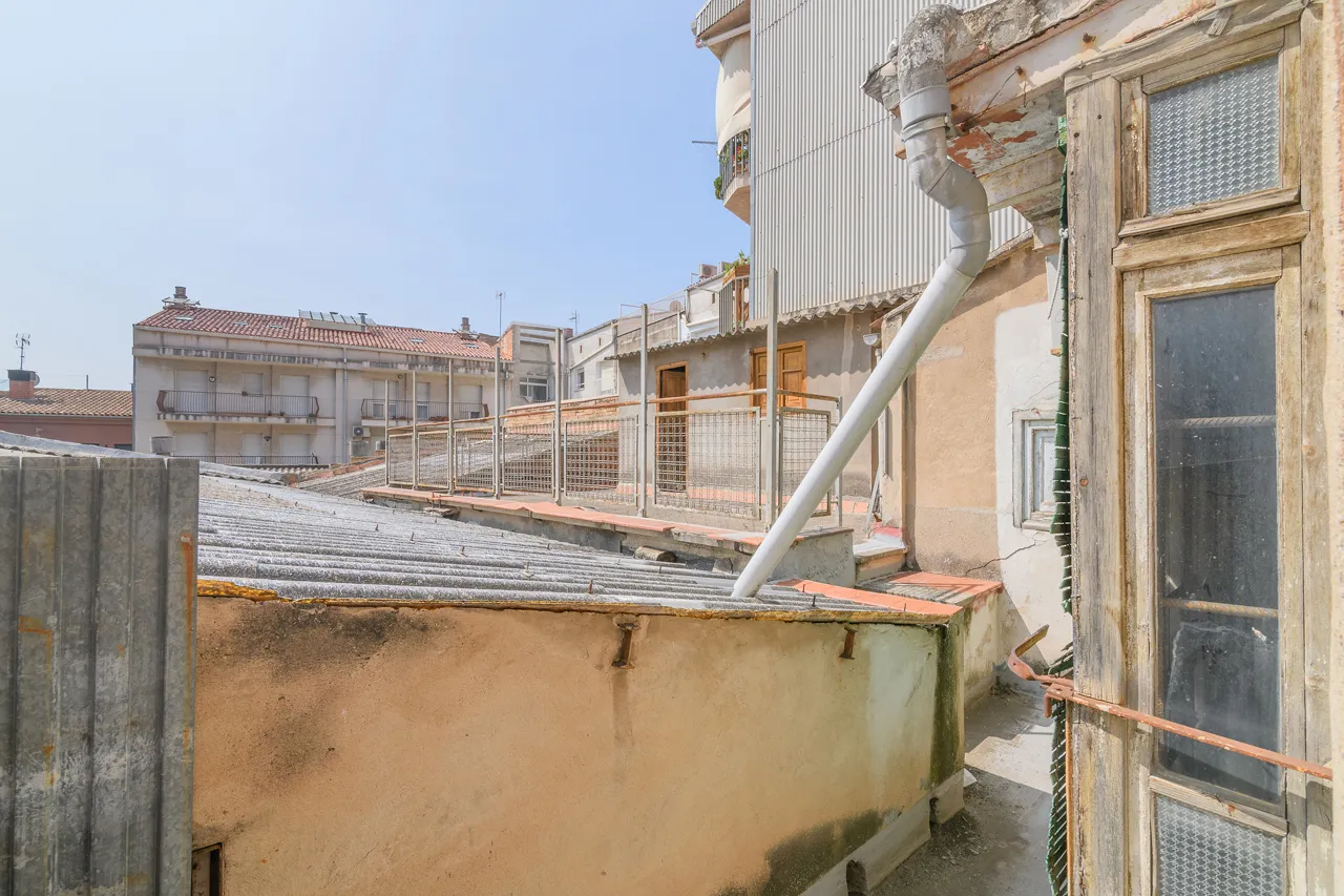 Finca a Plaça Lladó, Plaça Lladó, Manresa — Terrassa vistes