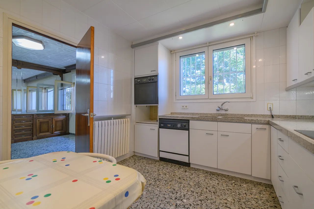 Casa con terreno en Viladordis (Manresa), Viladordis, Manresa — Cocina 2
