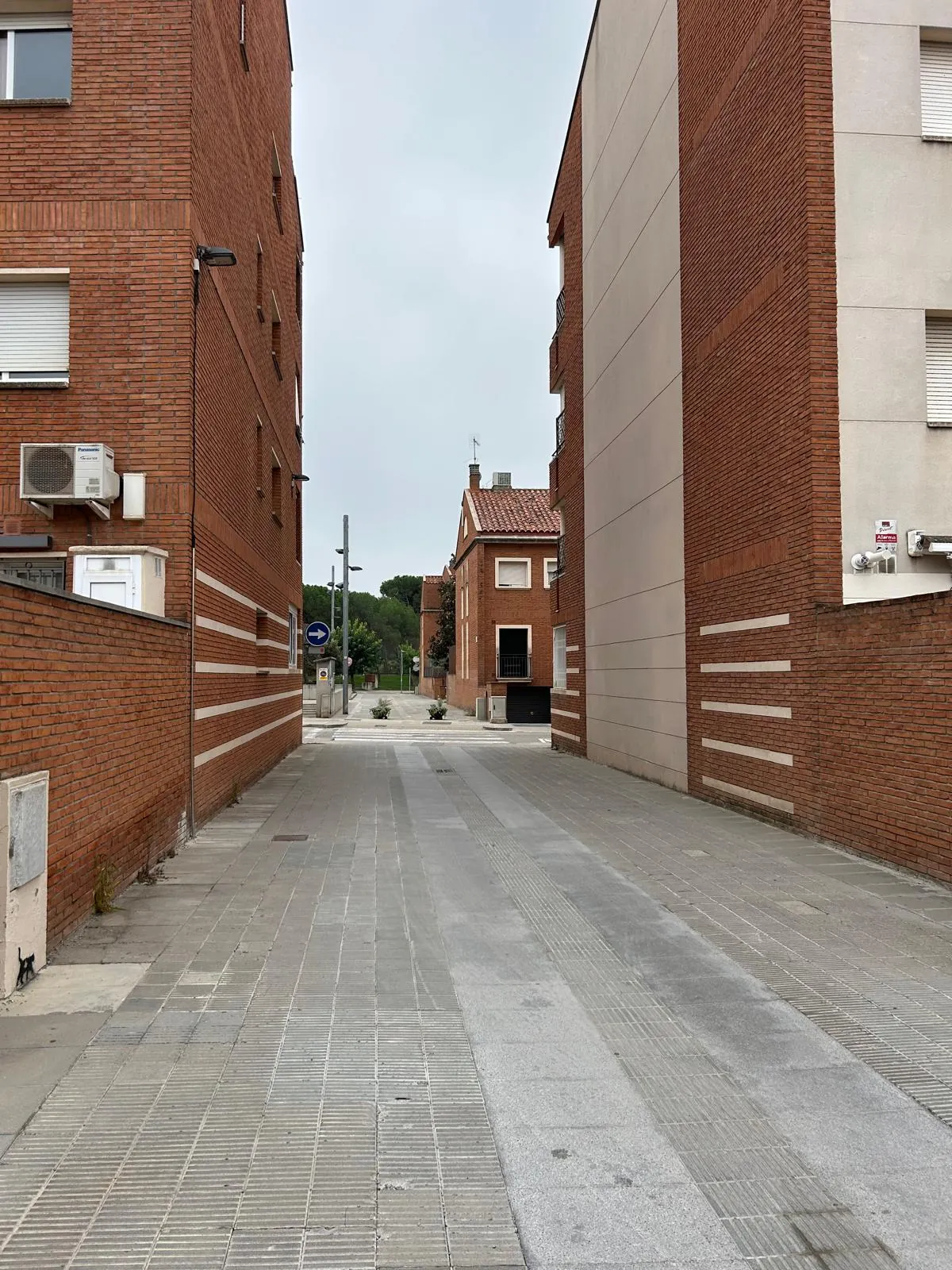 Pàrquing a Sant Fruitós de Bages, Nucli urbà, Sant Fruitós de Bages — Carrer
