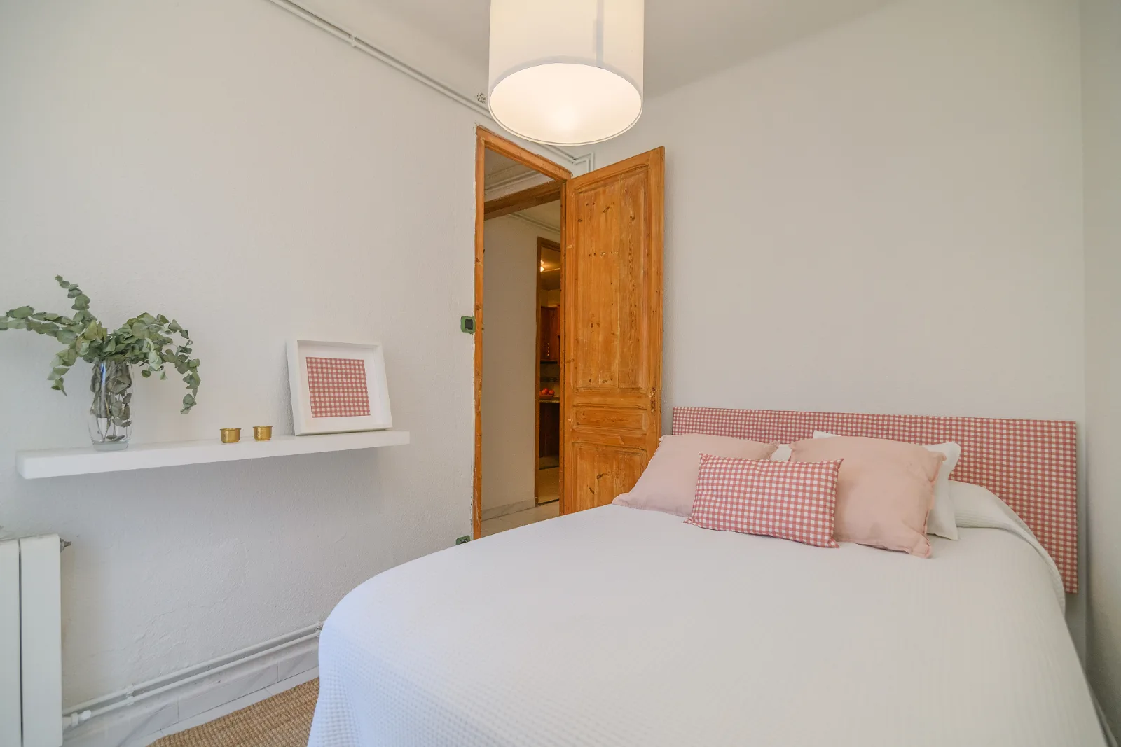 Piso en Ciutat Vella (Barcelona), Ciutat Vella, Barcelona — Habitación 4