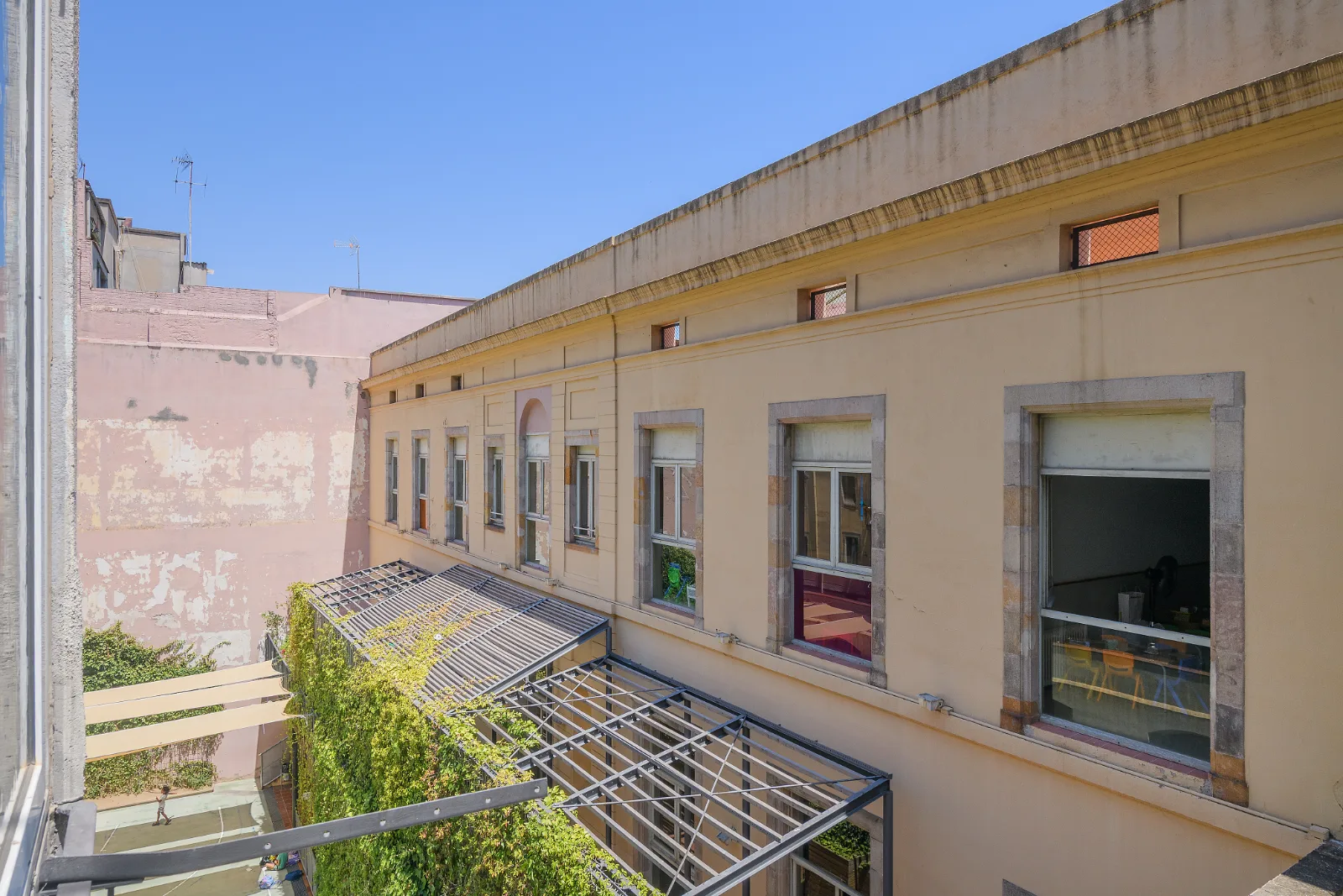Piso en Ciutat Vella (Barcelona), Ciutat Vella, Barcelona — Balcón