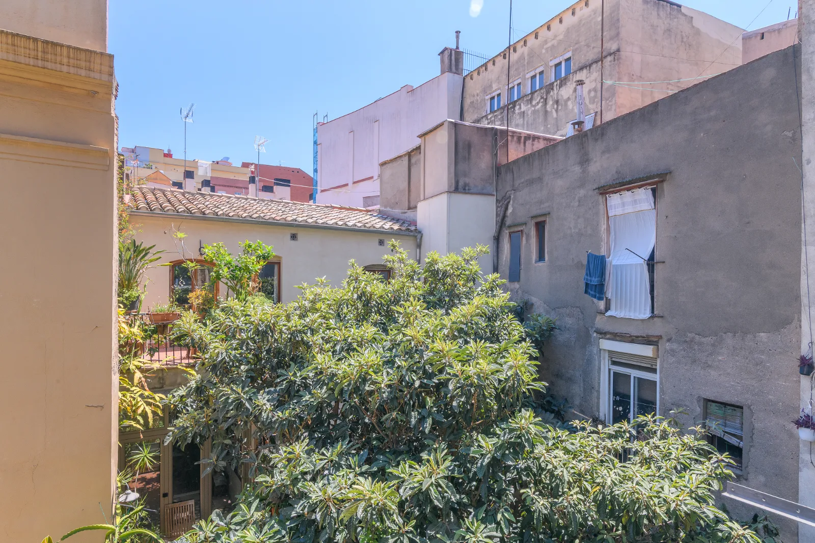 Piso en Ciutat Vella (Barcelona), Ciutat Vella, Barcelona — Balcón 2