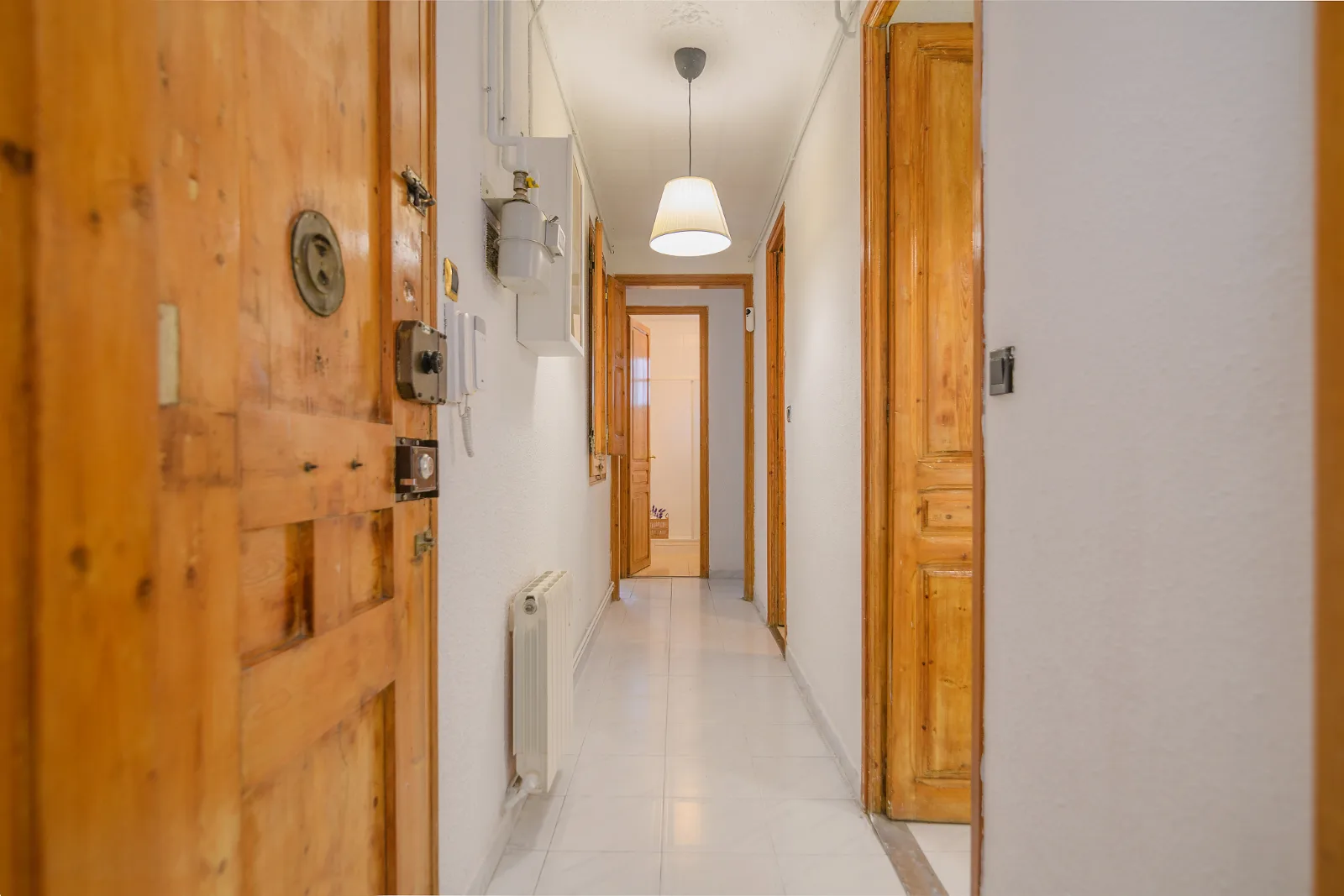 Piso en Ciutat Vella (Barcelona), Ciutat Vella, Barcelona — Pasillo