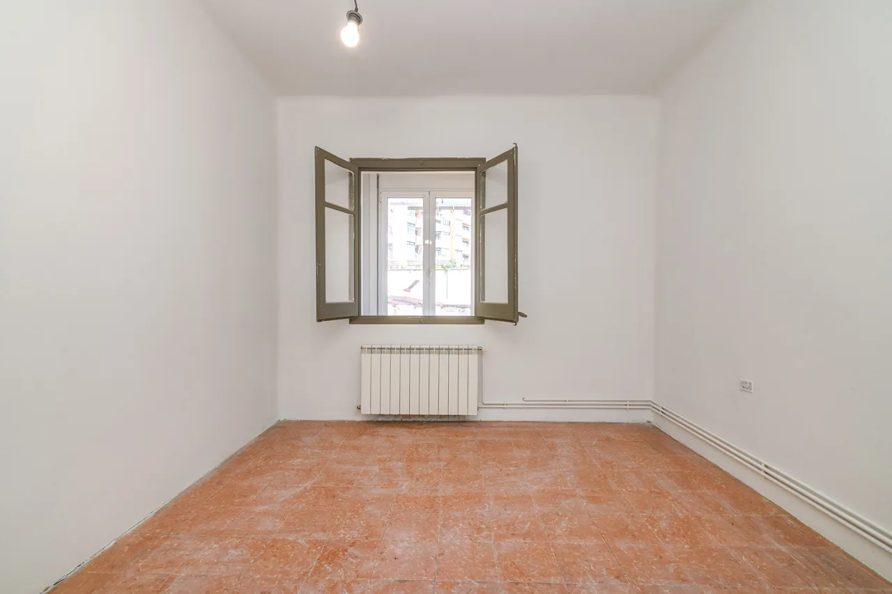 Pis a Bases de Manresa, Bases de Manresa, Manresa — Habitació 1