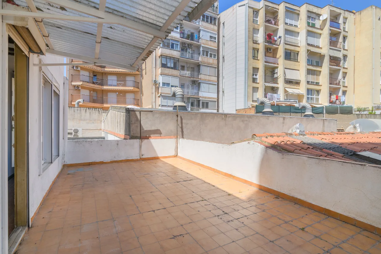 Pis a Bases de Manresa, Bases de Manresa, Manresa — Terrassa vista