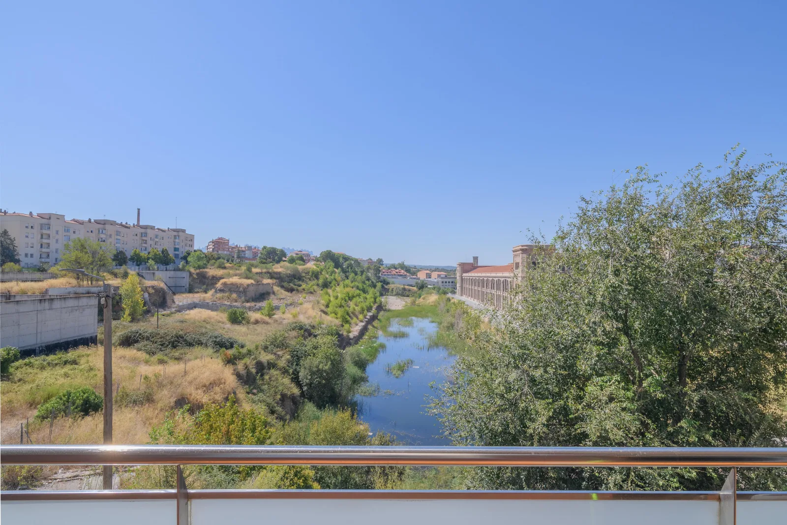 Pis al Carrer Pont de Vilomara, Font dels Capellans, Manresa — Balcó