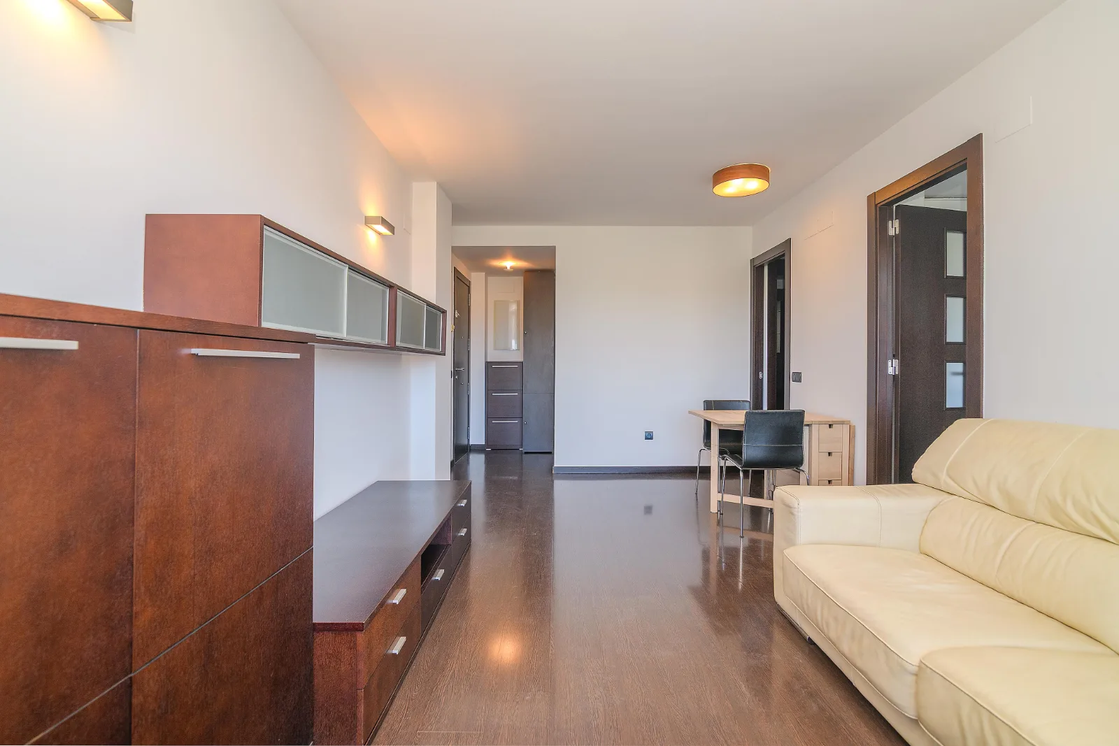 Piso con piscina comunitaria en la Illa Verda, Illa verda, Manresa — Sala 3