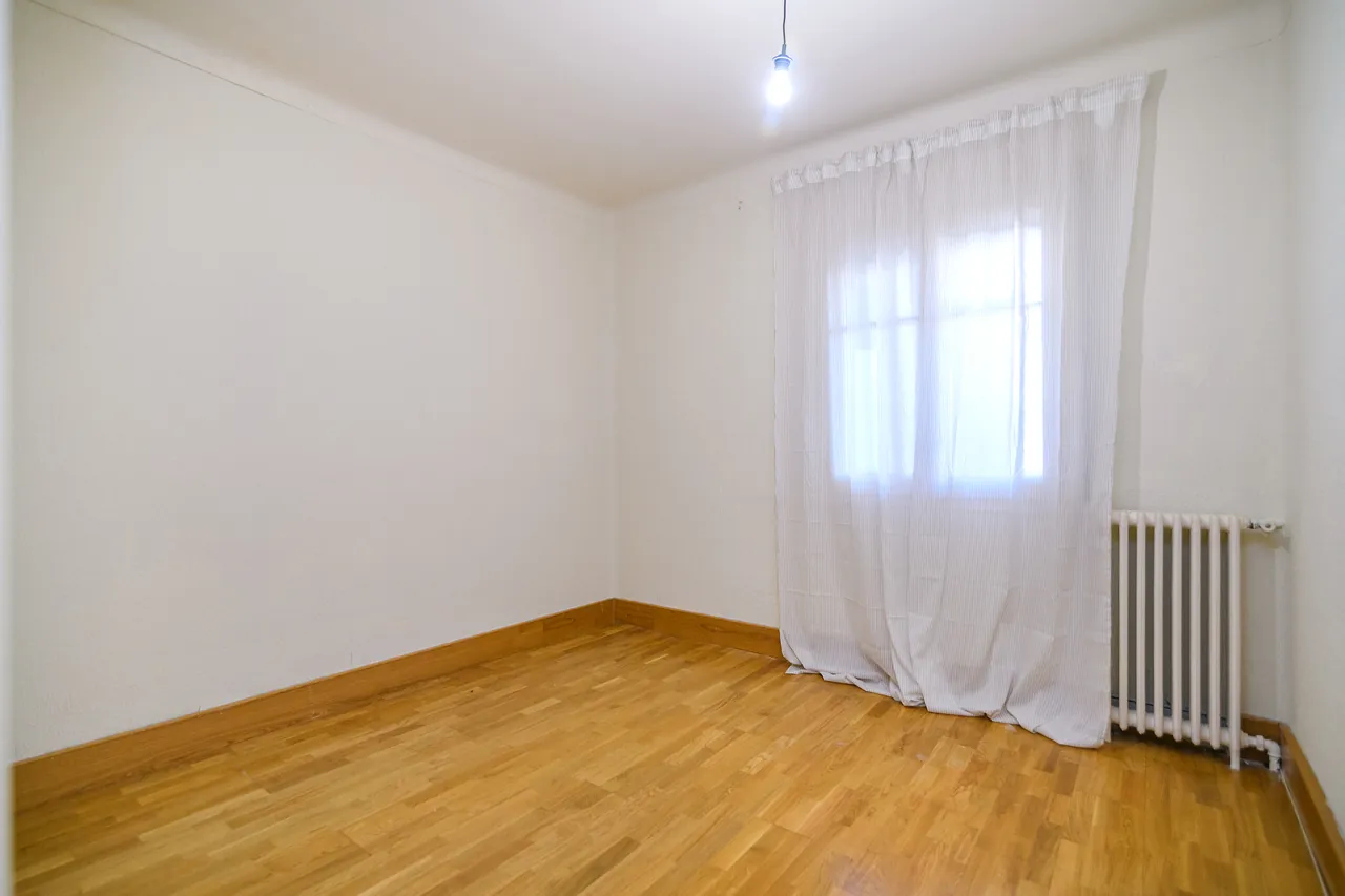Pis amb jardí a Plaça Catalunya, Plaça Catalunya, Manresa — Habitació exterior
